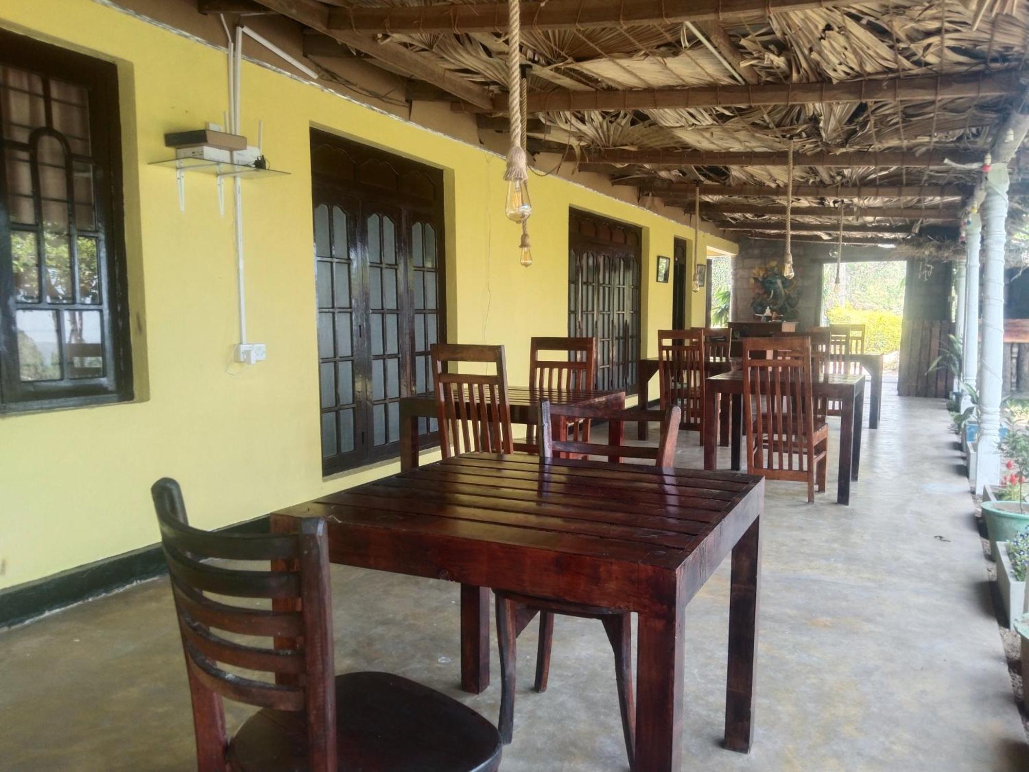 T-More Hotel & Hostel Ella Ngoại thất bức ảnh